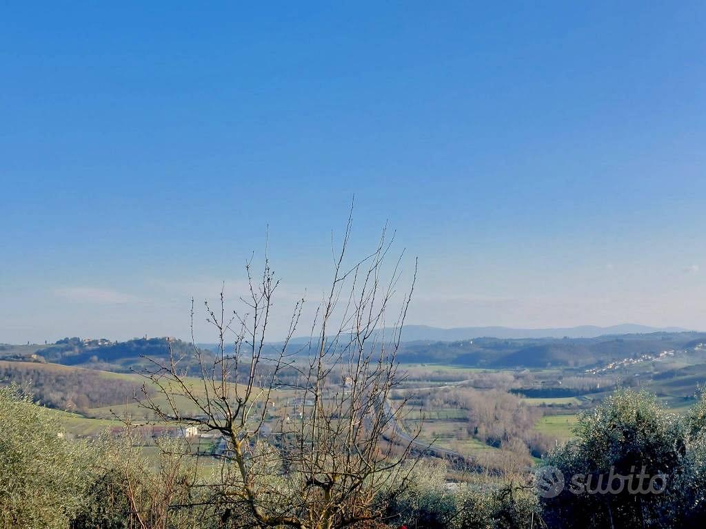 Rustico / Casale di 300 m² con più di 5 locali e b - Vista 3