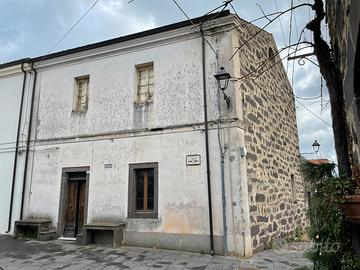 Casa indipendente GHILARZA (OR)