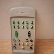 due telecomandi per tv mivar originale