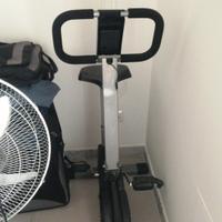 Cyclette dechatlon usata pochissimo. 
