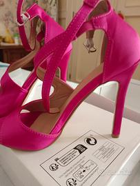 sandalo fucsia in stoffa 