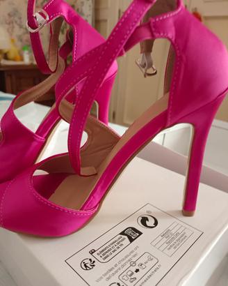 sandalo fucsia in stoffa 