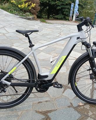 Bici elettrica Cube reaction Pro