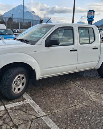 Nissan Navara 2.5 dCi 4 porte Double Cab XE