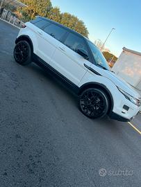 Range rover evoque 2.2 150 cv TD4