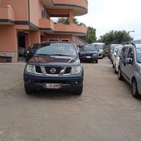 Nissan navara 2.5 dci 4 porte double cab platinum