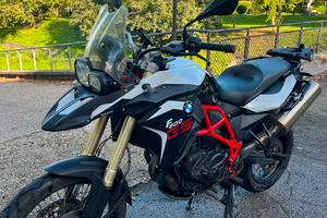 BMW F 800 GS depotenziato pee guida A2