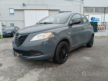 Lancia Ypsilon 1.2 69 CV 5 porte CON GARANZIA