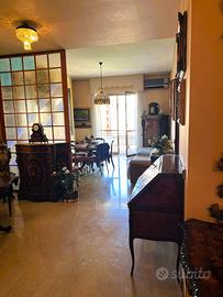 Vercelli-zona stazione-quadrilocale-termo aut.box-