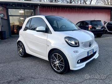 Smart ForTwo BRABUS 0.9 Turbo twinamic Xclusive Wh