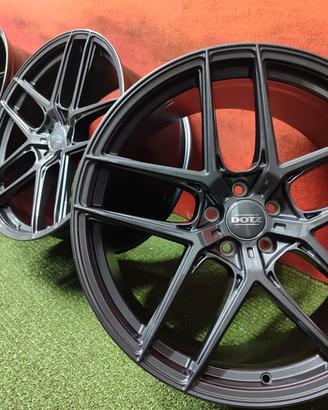 Cerchi Audi A6 A7 Q3 RS Q4 Q5 Mercedes 10Jx21 ET45