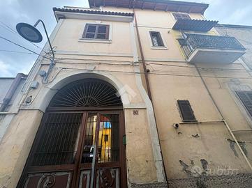 MONOLOCALE A MARANO DI NAPOLI