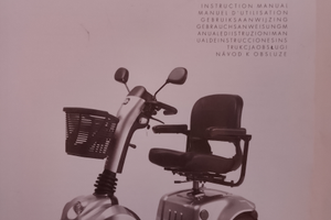 Scooter elettrico per anziani/ disabili