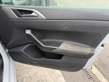 Alzavetro anteriore dx vw polo aw1 2018