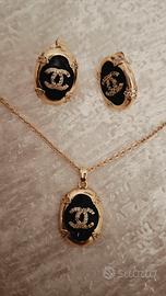 Parure orechini  è collana  Chanel 