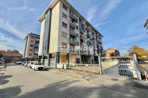 LUMINOSO BILOCALE IN CENTRO AD ALPIGNANO COMODO A