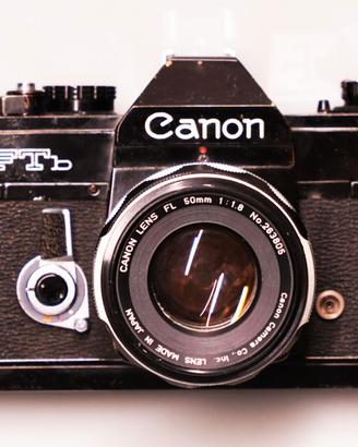 Canon FTb  corpo macchina in nero
