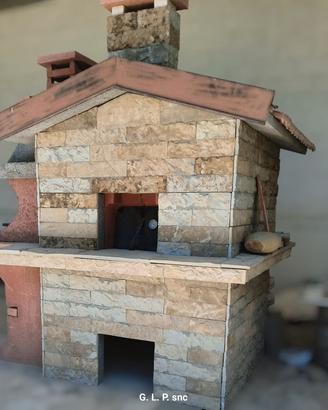 casetta prefabbricata con forno e barbecue