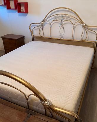 Letto Matrimoniale - Bagno Oro e Argento