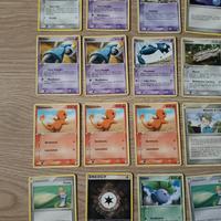 Lotto misto 22 carte Pokemon 