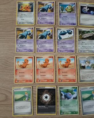 Lotto misto 22 carte Pokemon 