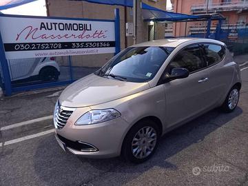 LANCIA Ypsilon 1.2 69 CV 5 porte S&S Platinum GP