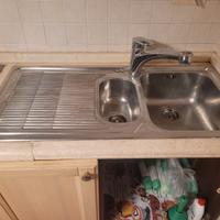 Lavello in acciaio INOX più miscelatore