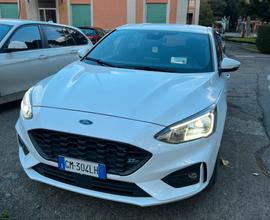 FORD Focus ST Line