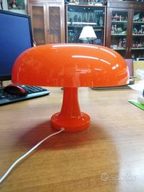 lampada da tavolo a fungo  stile classico 