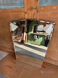 Specchio con illuminazione