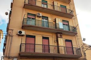 Locale comm. 50 mq in Via G. Cascino