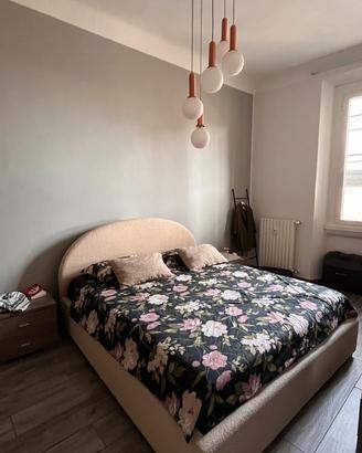 Letto king size imbottito bouclé écru