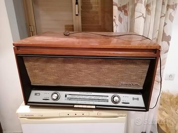 giradischi e radio vintage 