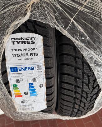 Gomme nokian 175/65 r15