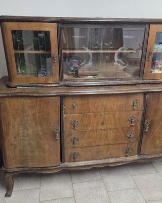 Credenza d epoca  anni 40-50 in ragalo
