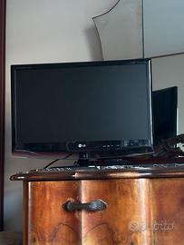 monitor LG M2362D-PC nero