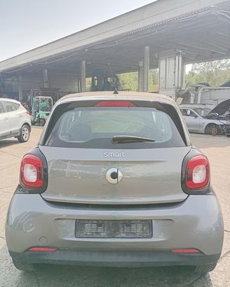 Smart ForFour W453 Anno 2016 - SOLO PER RICAMBI