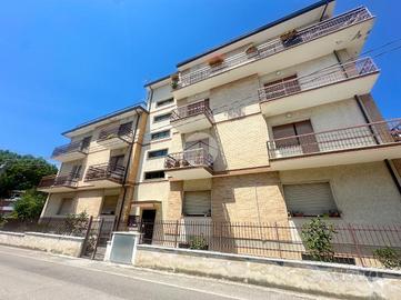4 LOCALI A TERAMO
