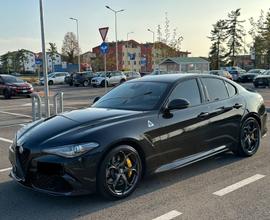 Alfa Romeo Giulia 2.9 T V6 AT8 Quadrifoglio