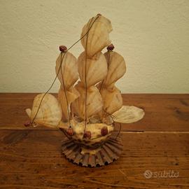 Veliero in conchiglie vintage anni '60