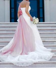 Abito da sposa in organza ricamato a mano