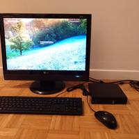Mini PC con monitor tastiera mouse