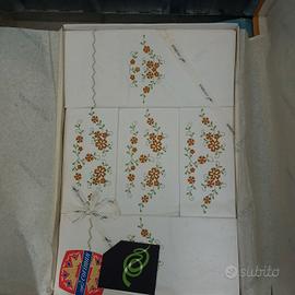tovaglia con ricamo floreale cotone al 100%