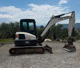 Miniescavatore usato BOBCAT E50