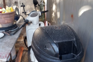 Scarabeo 50 2 tempi bianco