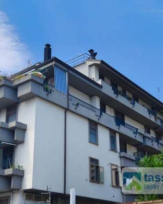 Appartamento di 130 m² con 4 locali e box auto a O