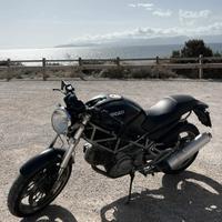 Ducati Monster black