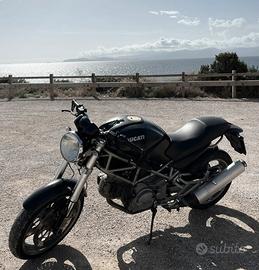Ducati Monster black