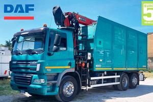 Camion con Caricatore Ribaltabile Posteriore