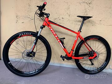 Bici Giant Talon